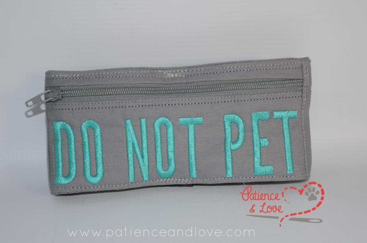 Sign, X-SMALL, Do not Pet, harness sign, customizable, zippered pocket, custom embroidered